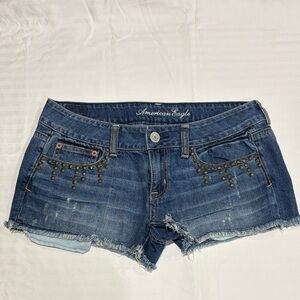 American Eagle Studded Denim Shorts Women’s Size 4 Low Rise